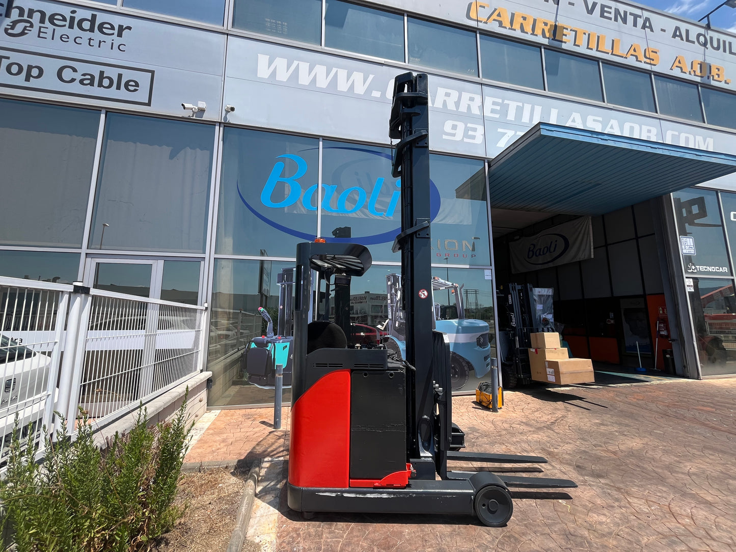 Carretilla Retráctil Linde R16