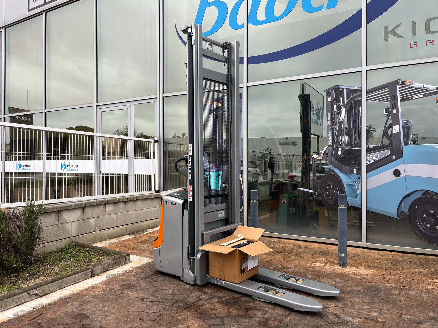 Apilador Eléctrico Still EXV 14I C