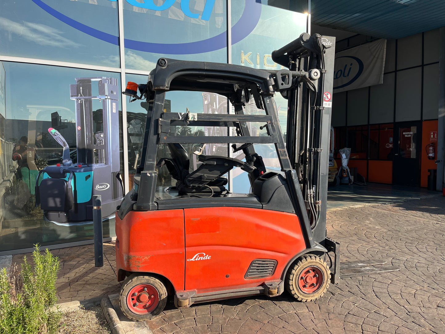 Linde E16PH-00 Forklift