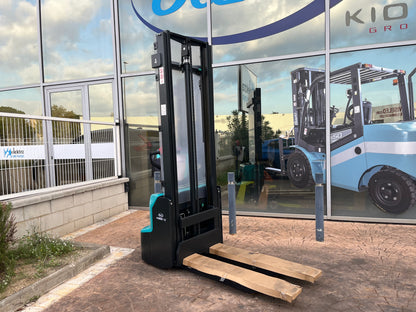 Apilador Eléctrico Baoli KBSI 12