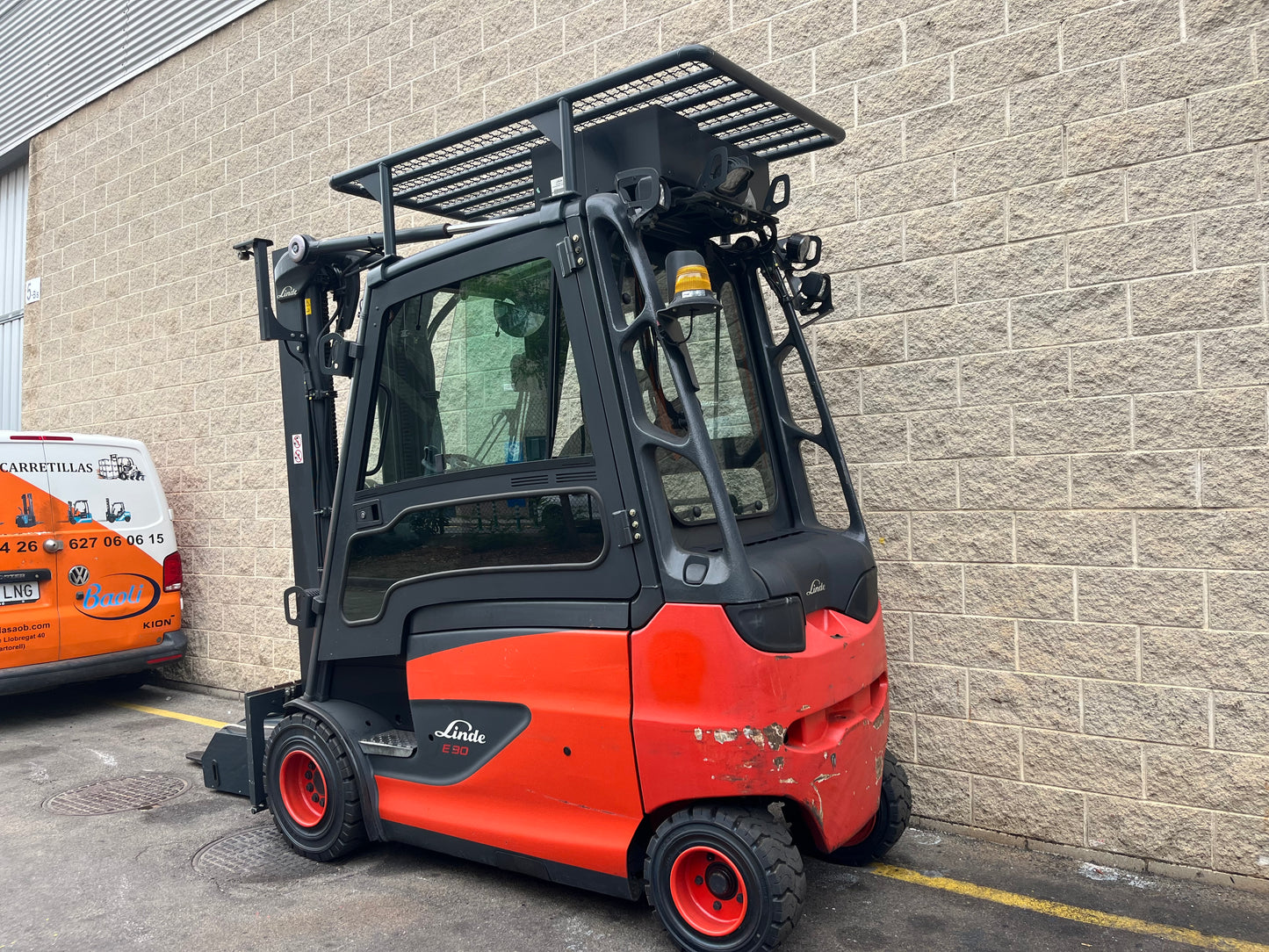 Carretilla Elevadora Linde E30HL-01/600 con Cámara