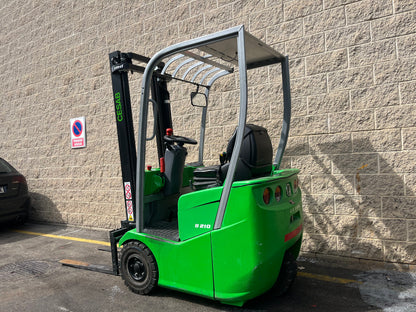 Carretilla Elevadora CESAB B 210