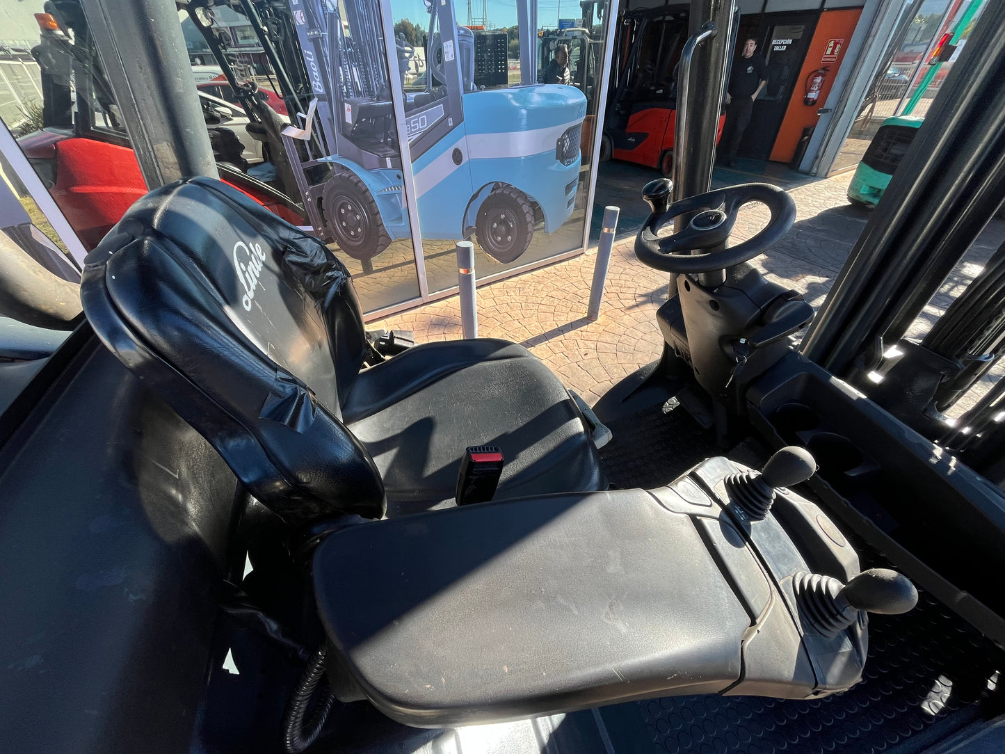 Carretilla Elevadora Linde H30D-02